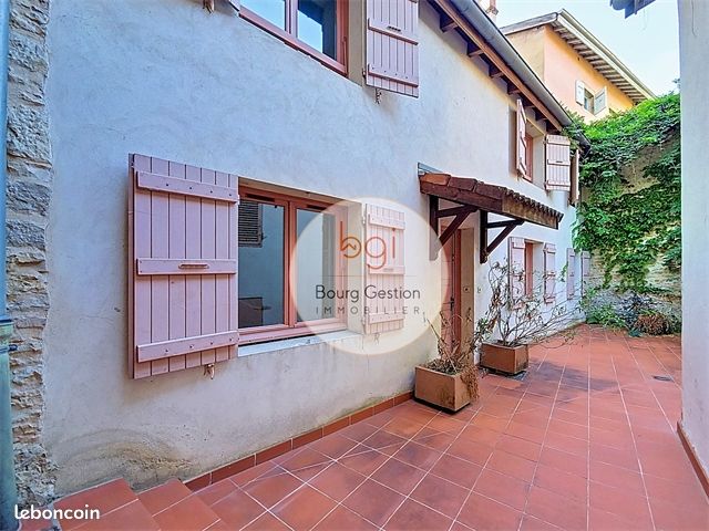 Appartement 3 pièces 67 m² · à Bourg-en-Bresse · 67 m² · 145 000 €