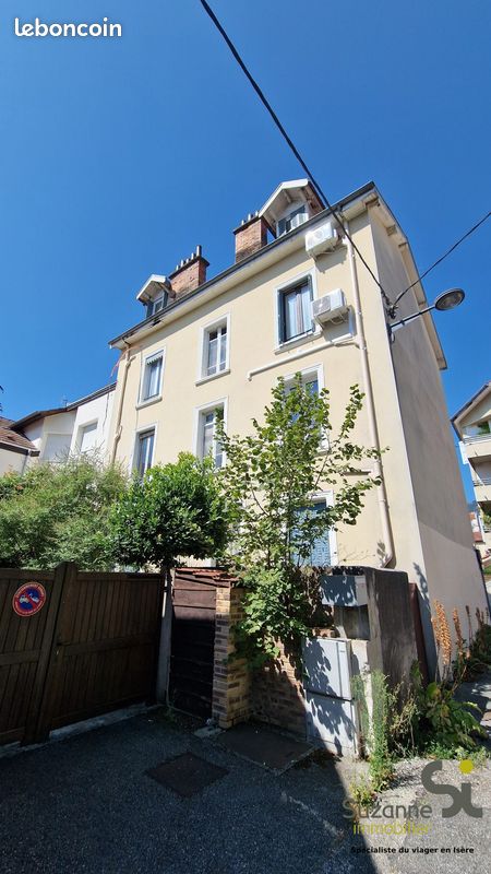 Appartement 2 pièces 38 m² · à Grenoble · 38 m² · 95 000 €