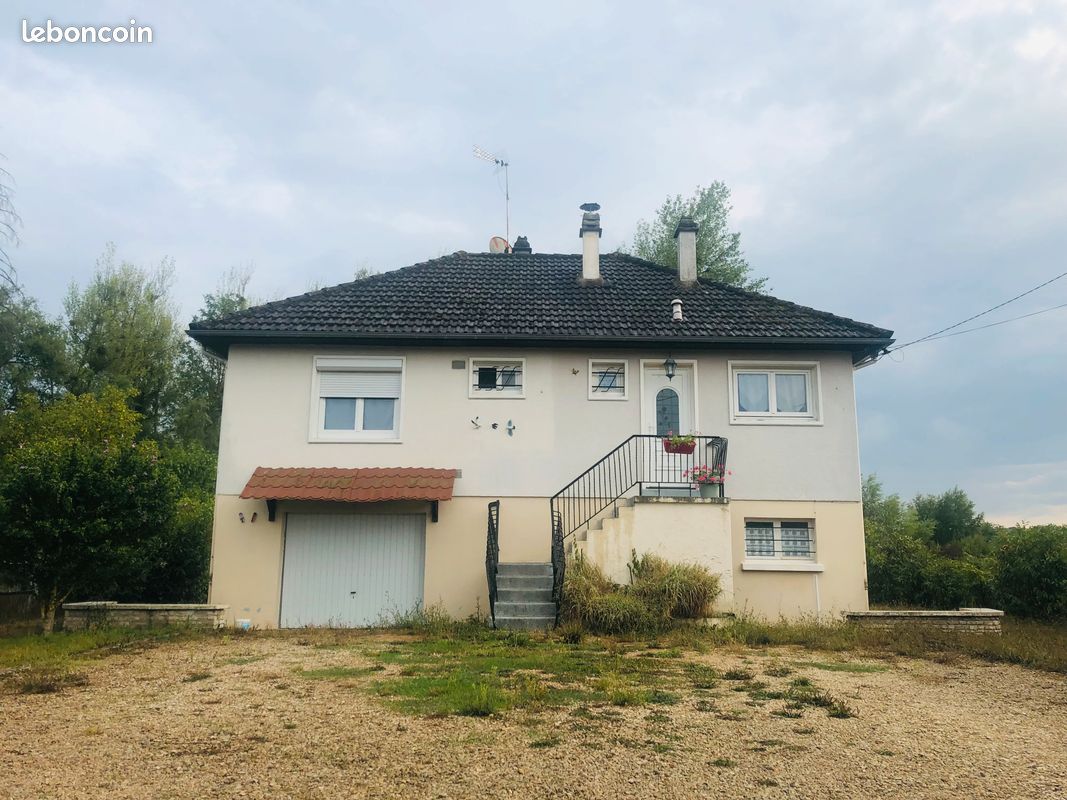Maison 3 pièces 80 m² · à Charmoy · 80 m² · 150 000 €
