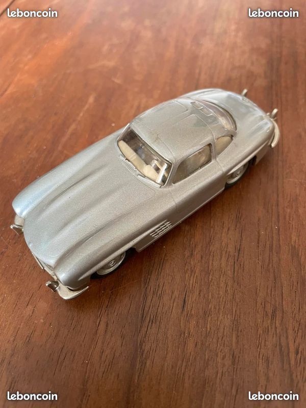 Rare « Somerville Models » GB Mercedes-Benz 300 SL réf : 105 (image 1)