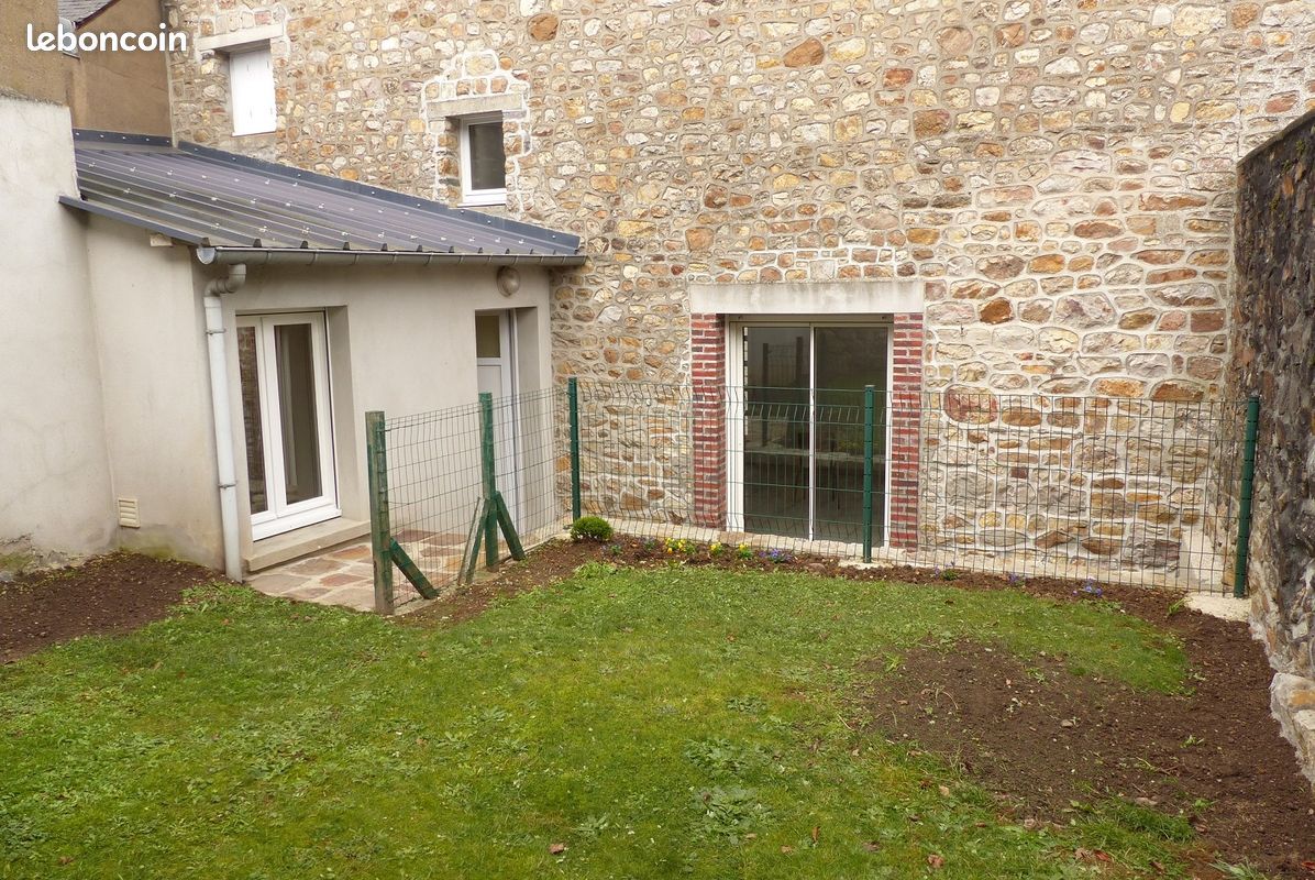 Maison 4 pièces 101 m² · à Juvigné · 101 m² · 620 €
