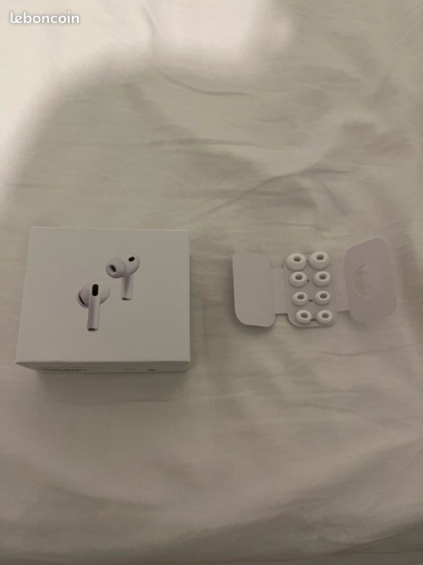 Boîte et embout pour AirPods Pro 3 (image 1)