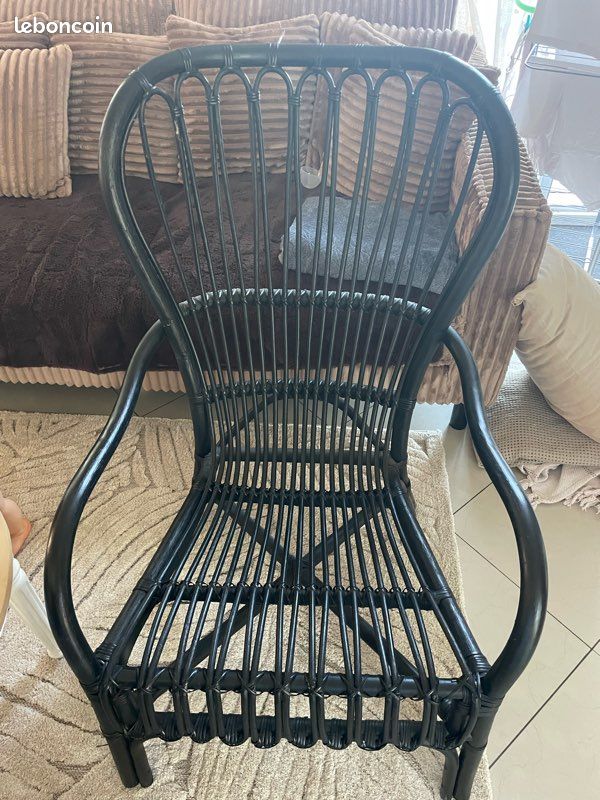 Fauteuil rotin noir IKEA (image 1)
