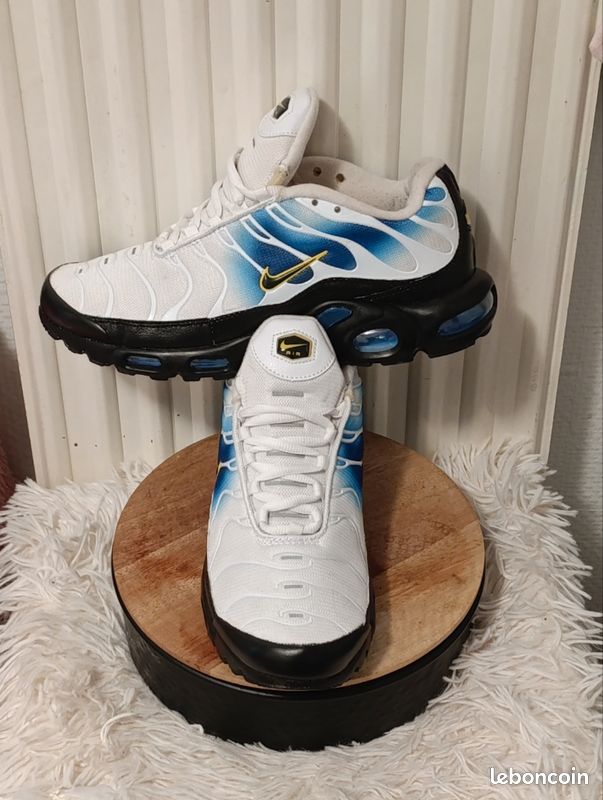 Basket Nike TN, taille 43 Chaussures