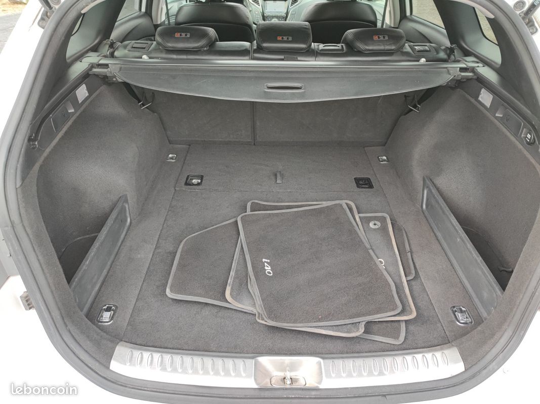HYUNDAI i40 SW 1.7 CRDi 141 Blue Drive DCT-7 Creative (image 10)