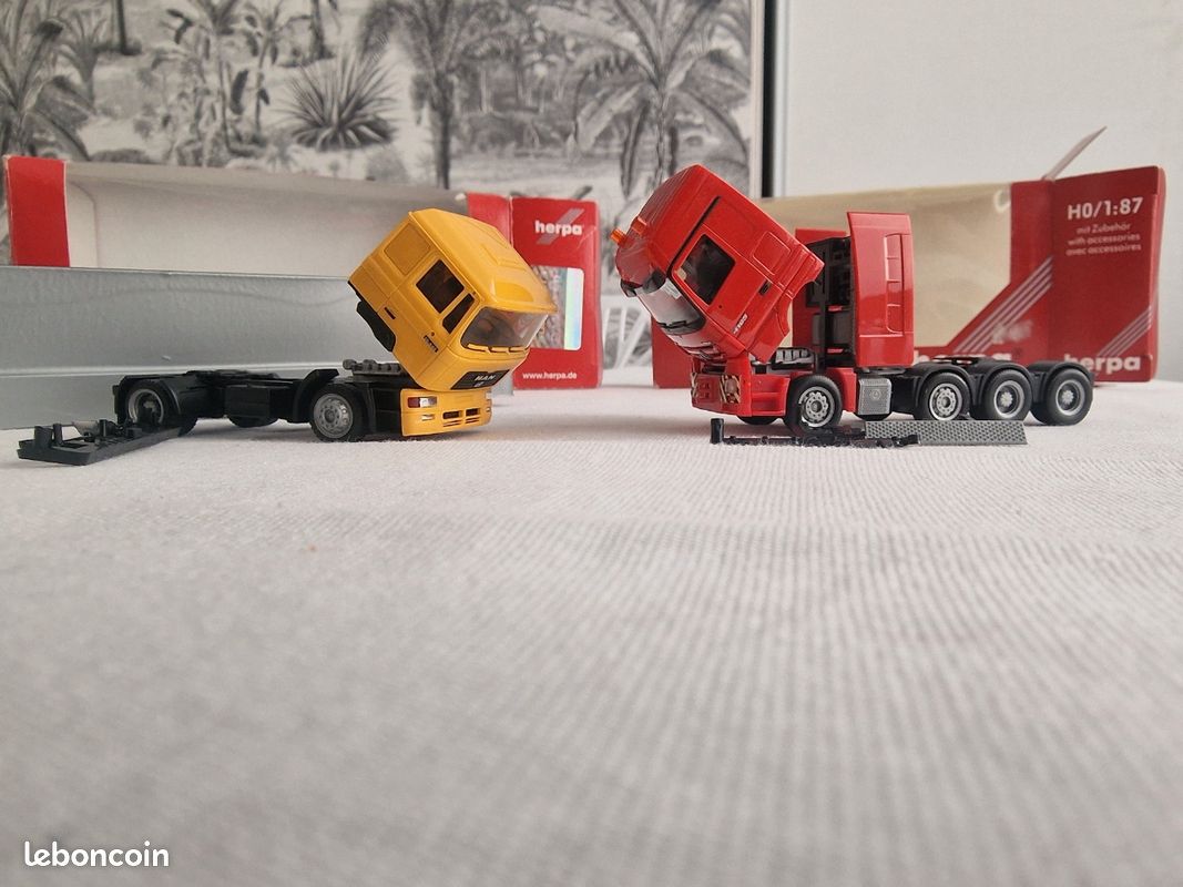 2 Camions Tracteurs Herpa à L'échelle 1/87 - Modèles Miniatures D'occasion
