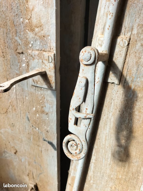 Volets en bois (image 2)