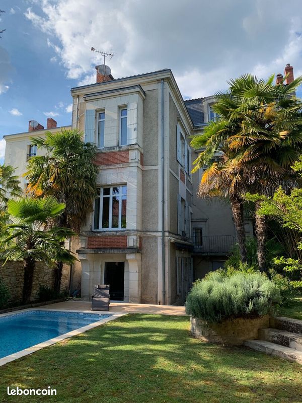 Maison 10 pièces 350 m² · à Périgueux · 350 m² · 698 200 €