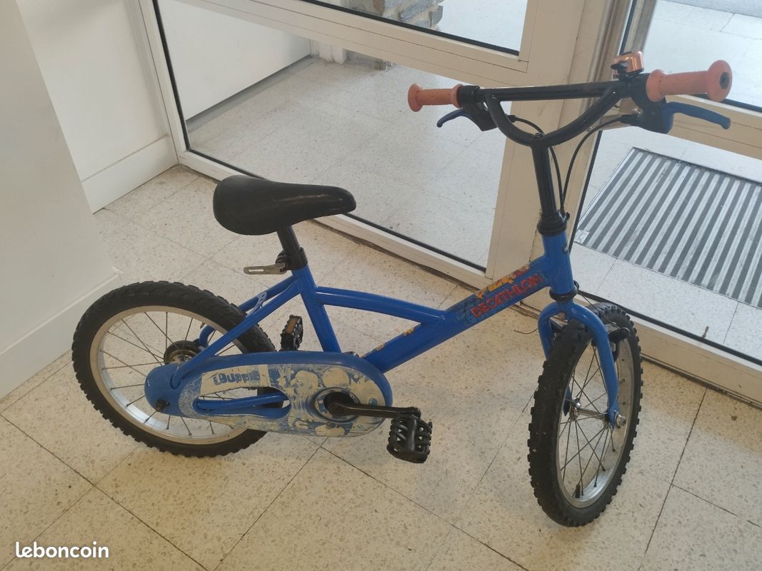 Vélo bleu 16pouces (image 6)