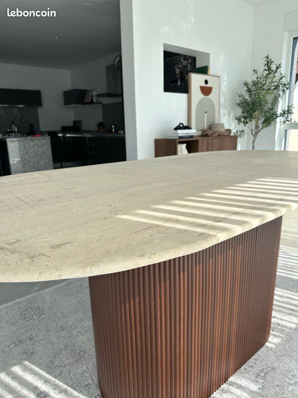 Table à manger en travertin (image 4)