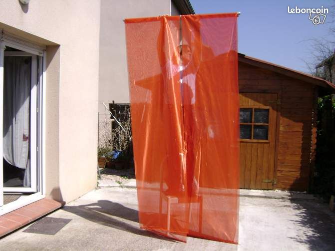 Store 3 panneaux voile 300x180 rouge (image 1)