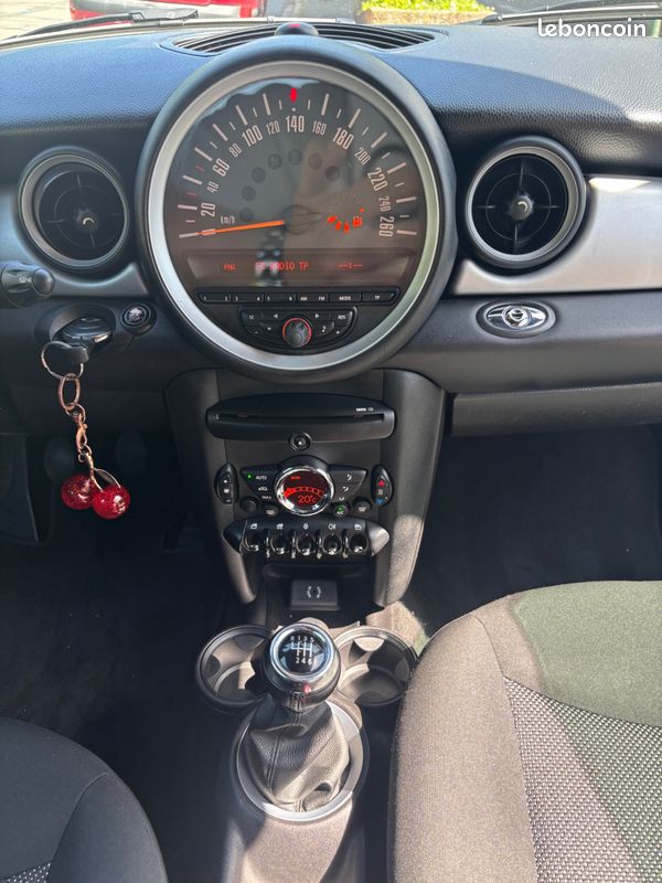 MINI CABRIO ONE 98CH CABRIO PACK SALt (image 20)