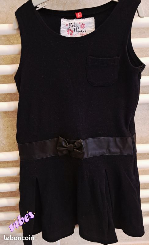 Vêtements fille Lot de 6 vêtements fille neufs et tbe 6 ans Neuf & TBE (image 5)