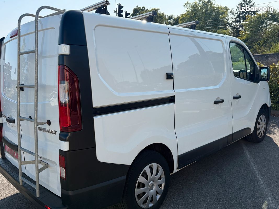 Renault trafic l1h1 dci 120 cv grand confort 12900 ttc 10750 ht (image 3)