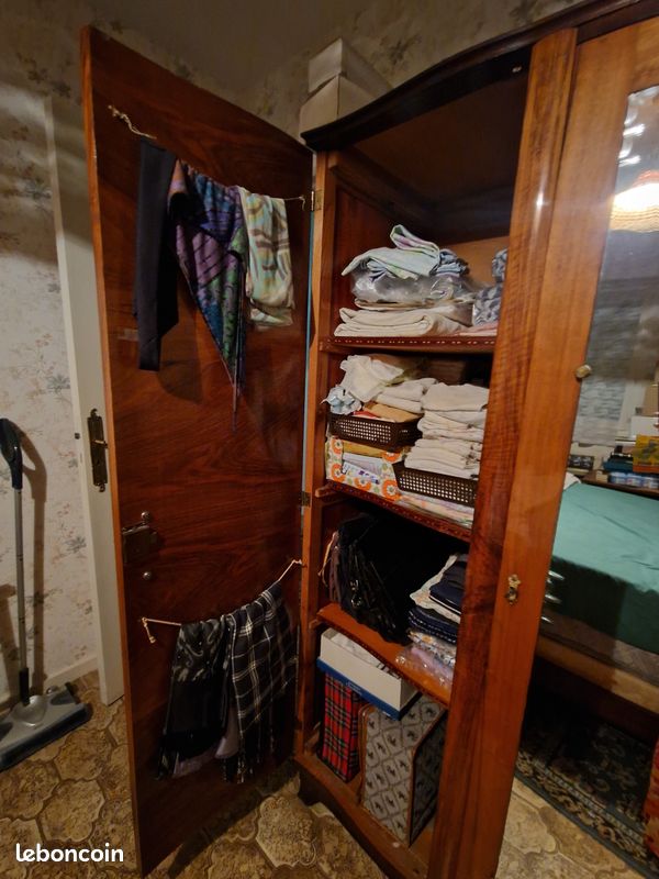 Lit et armoire (image 1)
