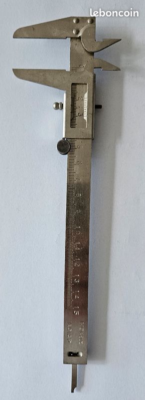 Ancien pied à coulisse 15 cm avec molette (image 1)