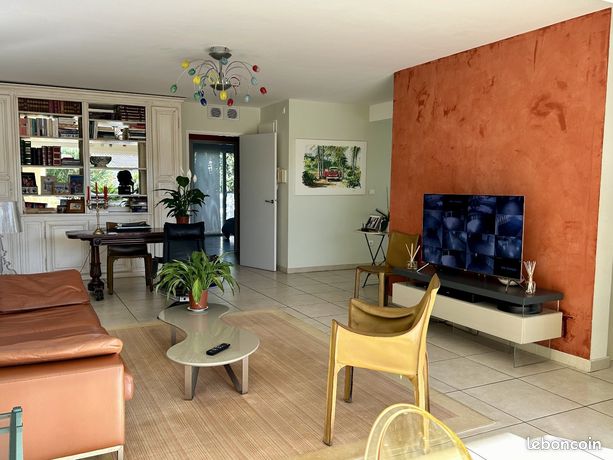 Villa 4 pièces 163 m²