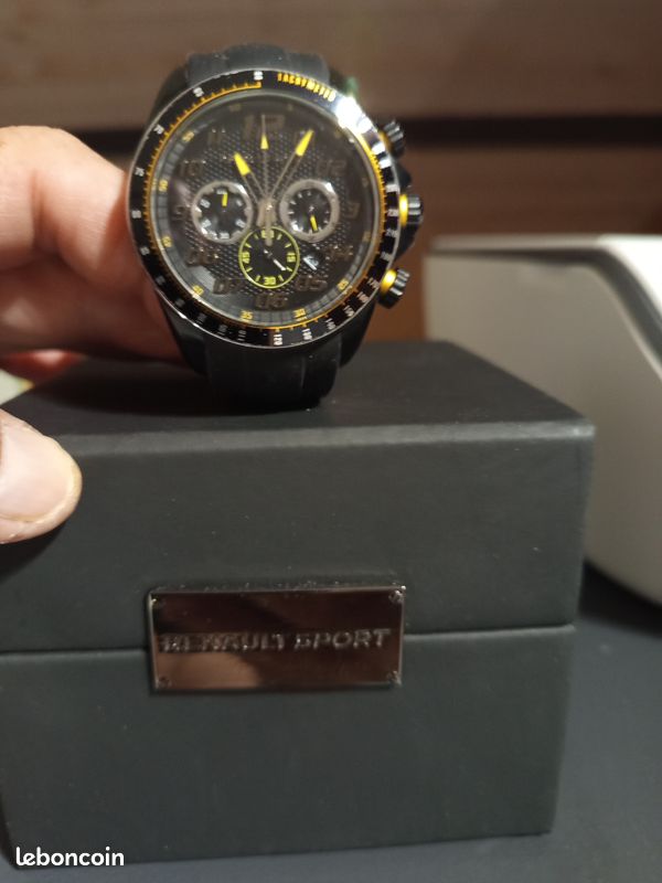 Montre Chronographe Renault Sport cadran Carbone (image 2)