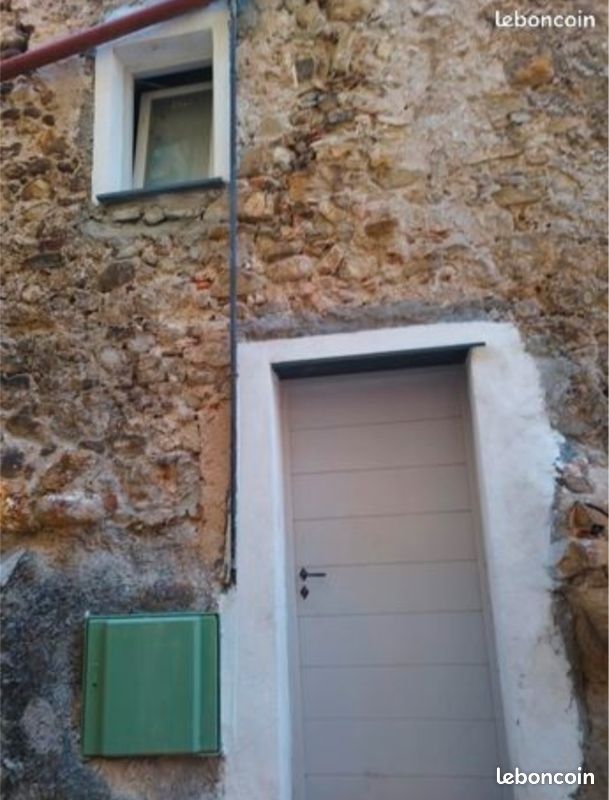 Local commercial 1 pièce 17 m² · à Menton · 17 m² · 63 999 €