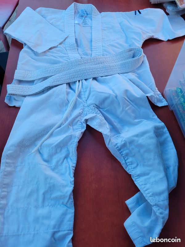 Kimono enfant 120cm (image 1)