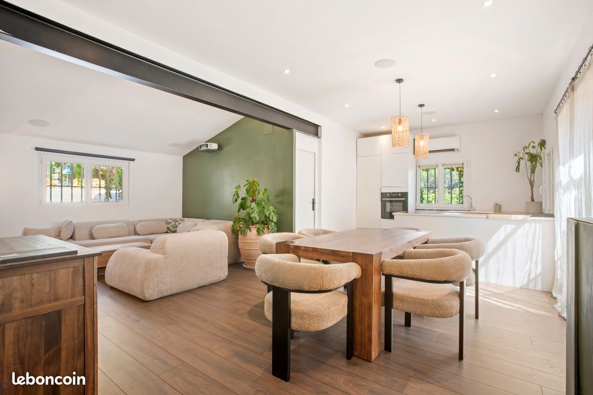 Maison 4 pièces 80 m² · à Grimaud · 80 m² · 2 500 €/mois
