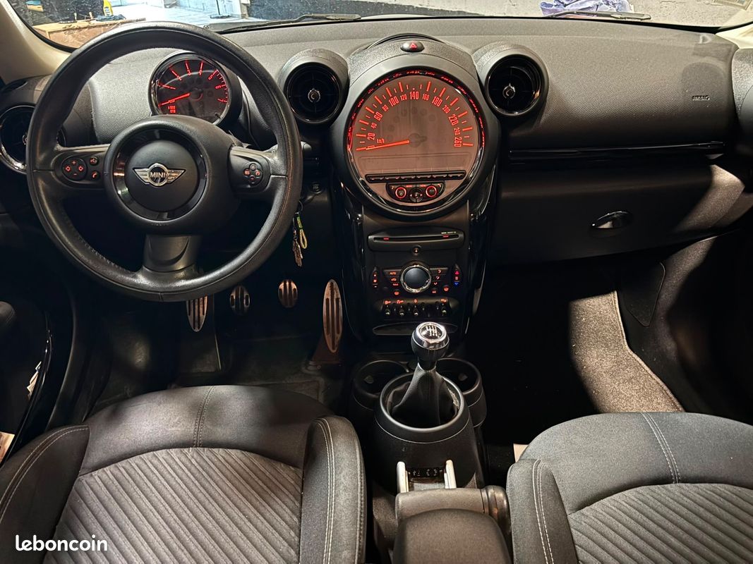 Mini countryman 2.0 sd 145 cooper red hot chili all4-toit pano (image 3)