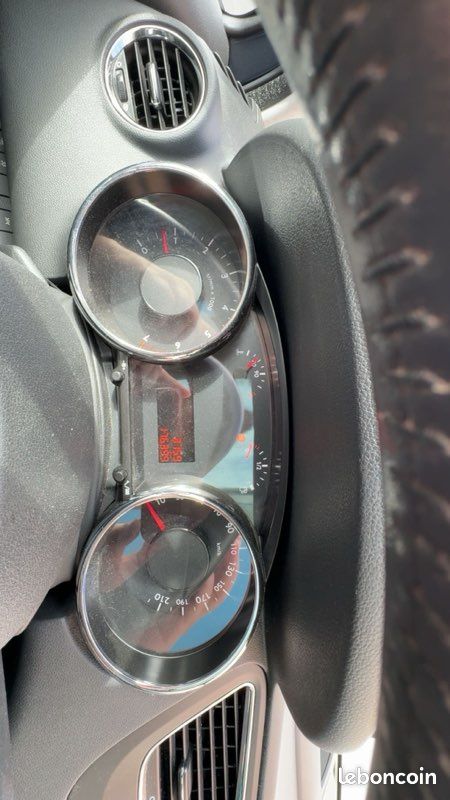 Vend ou échange Peugeot 5008 (image 3)