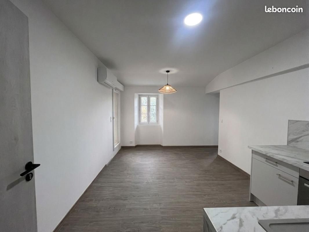 Appartement 1 pièce 31 m² · à Gréoux-les-Bains · 31 m² · 650 €/mois
