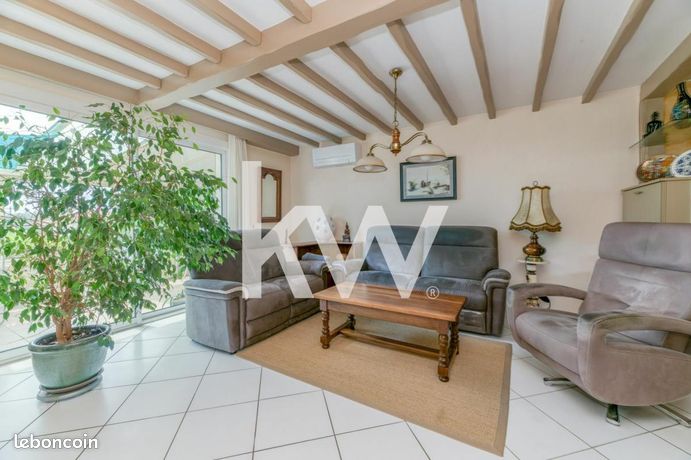 Maison 7 pièces 205 m²