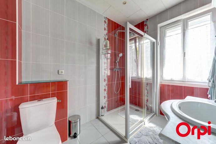 Maison de ville 5 pièces 137 m² — 7