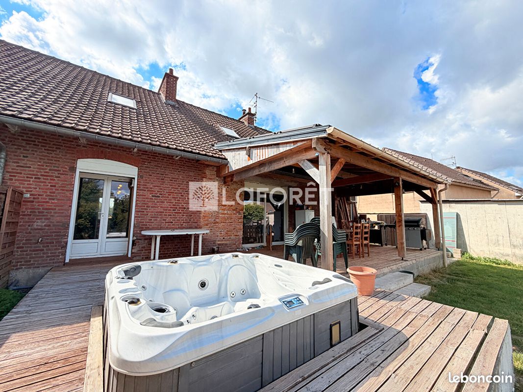 Maison 7 pièces 150 m² · à Lambres-lez-Douai · 150 m² · 234 900 €