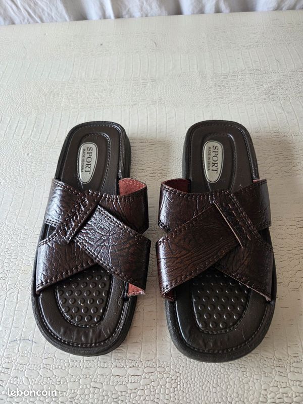 Claquettes Tongs Pour Homme Pointure 44 Marron - Occasion Bon état (usures Visibles), été