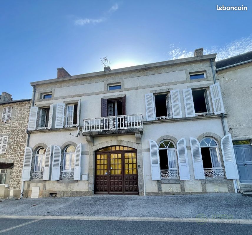 Maison 8 pièces 170 m² · à Bellegarde-en-Marche · 170 m² · 89 900 €