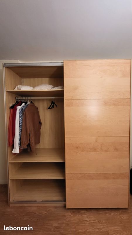 Armoire mehamn ikea bois clair 2 portes coulissante 200/236/66 prix 180 (image 3)