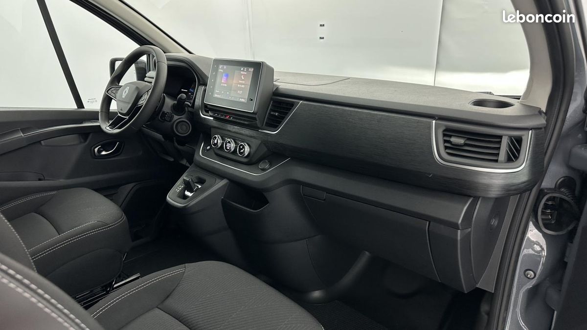 Renault Trafic COMBI Trucks Ca L2H1 3000 2.0 dCi 150ch RED Edition EDC (image 7)
