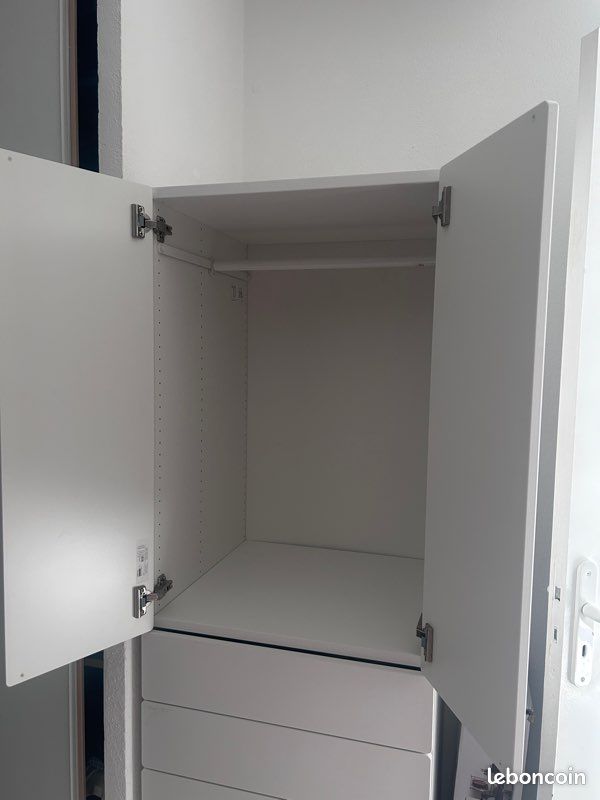 SMÅSTAD / PLATSA Armoire-penderie, blanc blanc/avec 4 tiroirs (image 2)