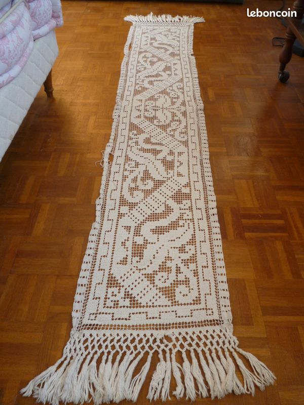 Chemin de table- Napperon avec frange (image 1)