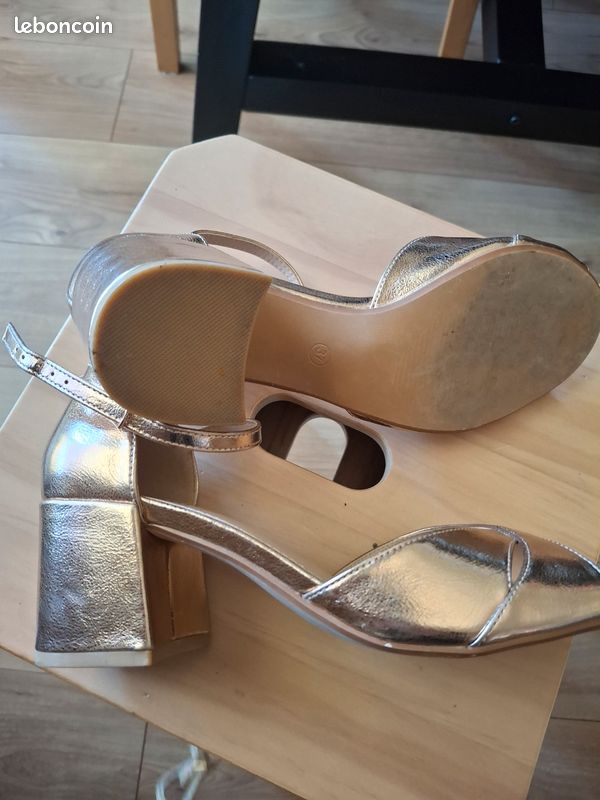 Jolies sandales (image 3)