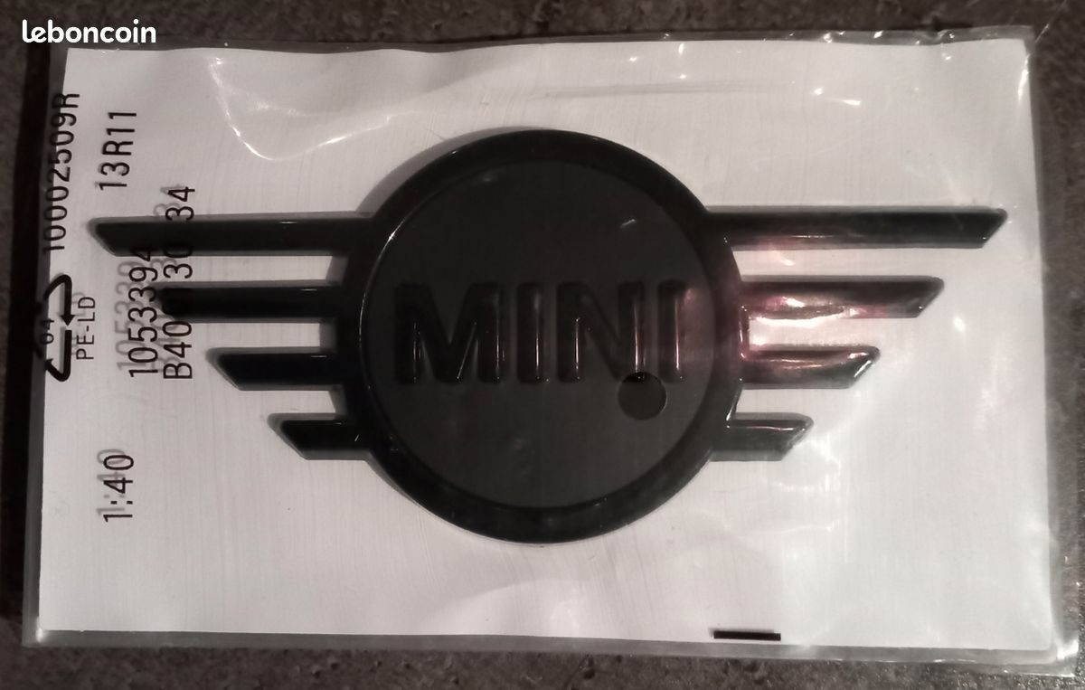 Mini Mini Cooper S Emblème Avant Original MINI - Chrome - Pour Modèles R55, R56, R57 Emblème MINI Original