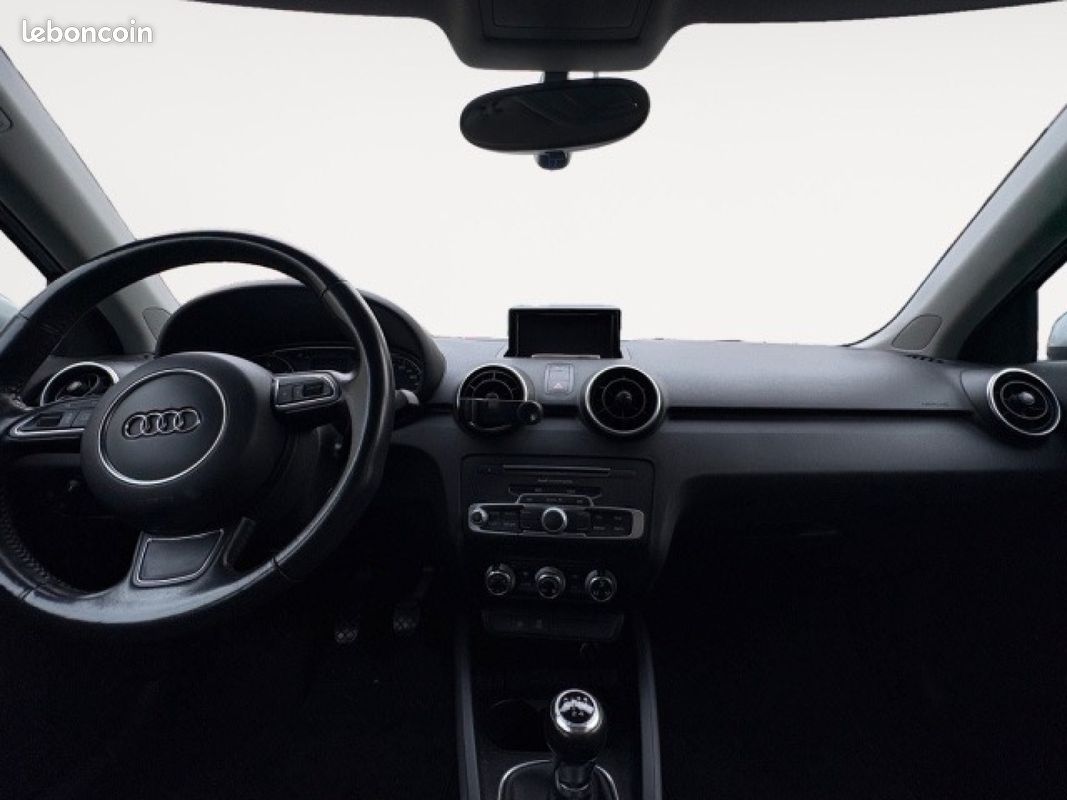 AUDI A1 SPORTBACK 1.4 TDI 90 ultra Ambiente (image 9)