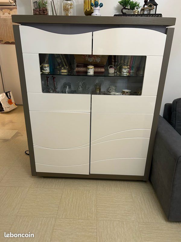 Armoire vitrine moderne (image 1)