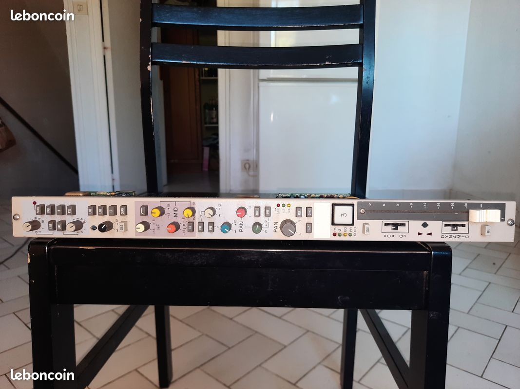 Sony MXP-2000 – 10 Vintage Mixing Console Modules "Line" (image 1)