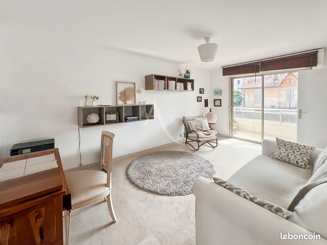 Appartement 1 pièce 24 m² · à Le Cannet · 24 m² · 155 000 €