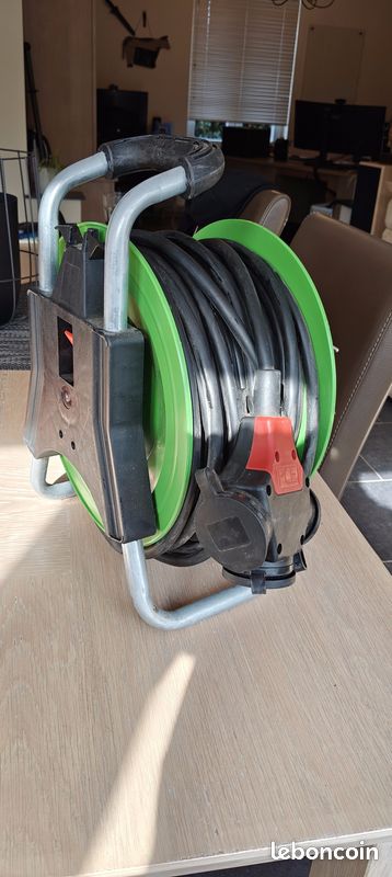 Rallonge 15 m 2P+T 32A 230V - MARINCO BEP Rallonge 15 m 2P+T 32A 230V - MARINCO BEP