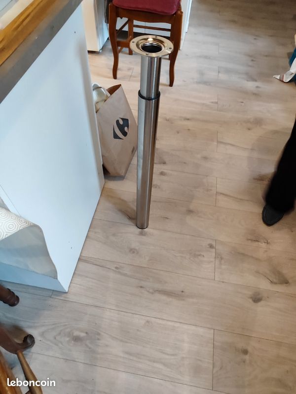 Pieds de table (image 1)