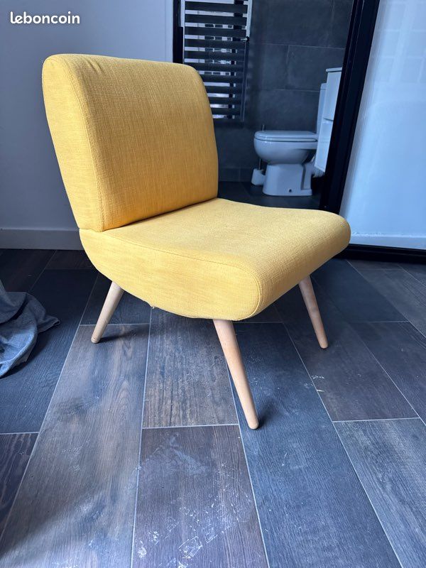 Fauteuil jaune (image 2)