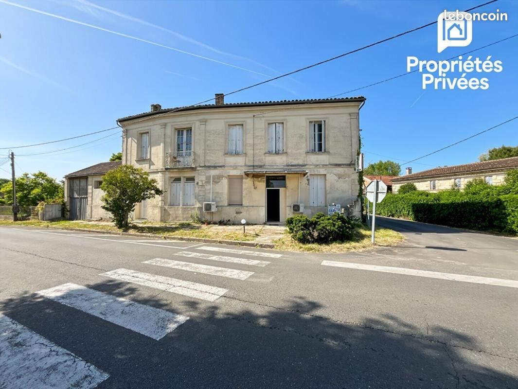 Maison 8 pièces 287 m² · à Saugon · 287 m² · 229 000 €