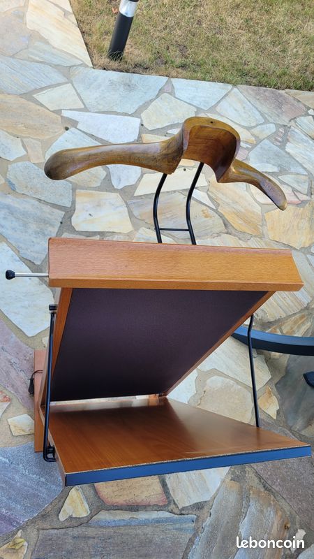 Valet De Chambre Aris Chauffant Avec Cintre - Porte Costume électrique - Occasion