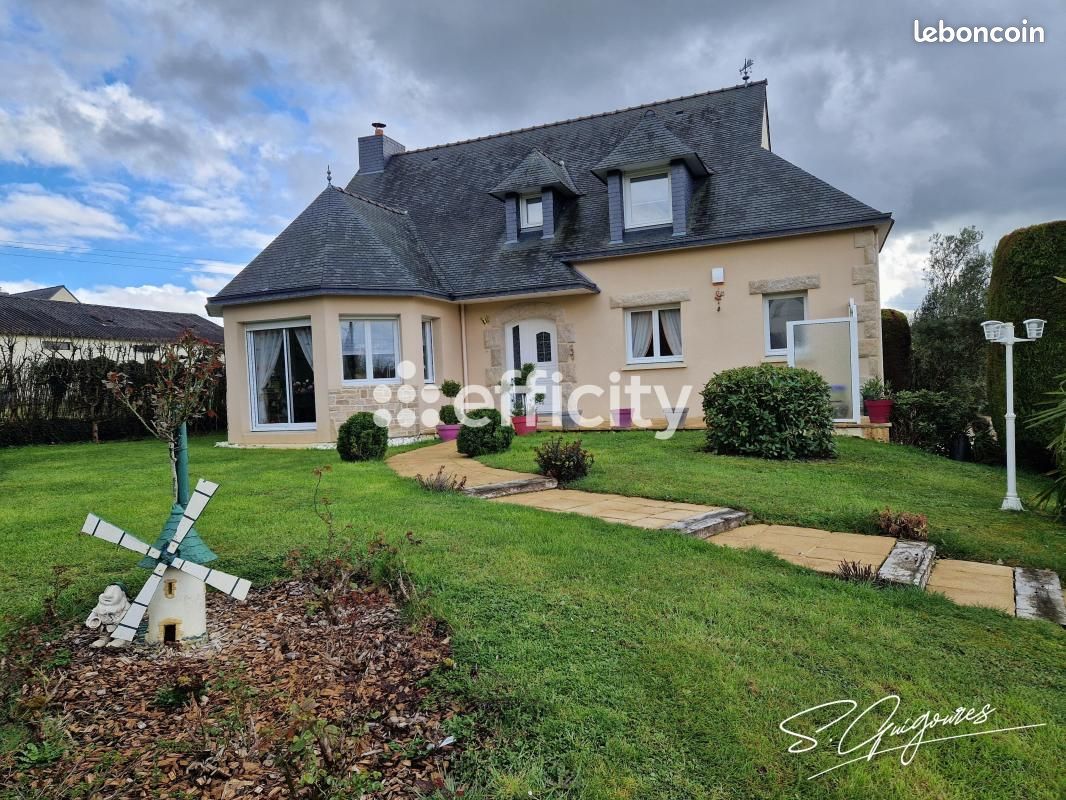 Maison 6 pièces 165 m² · à Melrand · 165 m² · 325 000 €