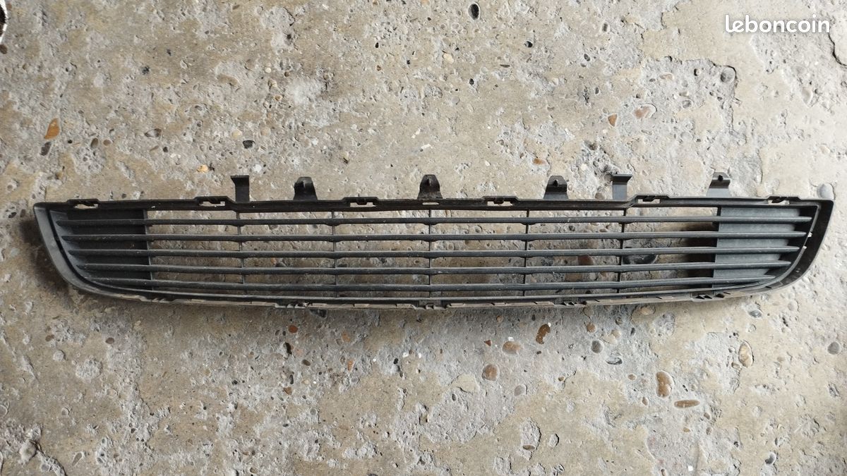 Grille de pare chocs avant mercedes v long 220 (image 1)